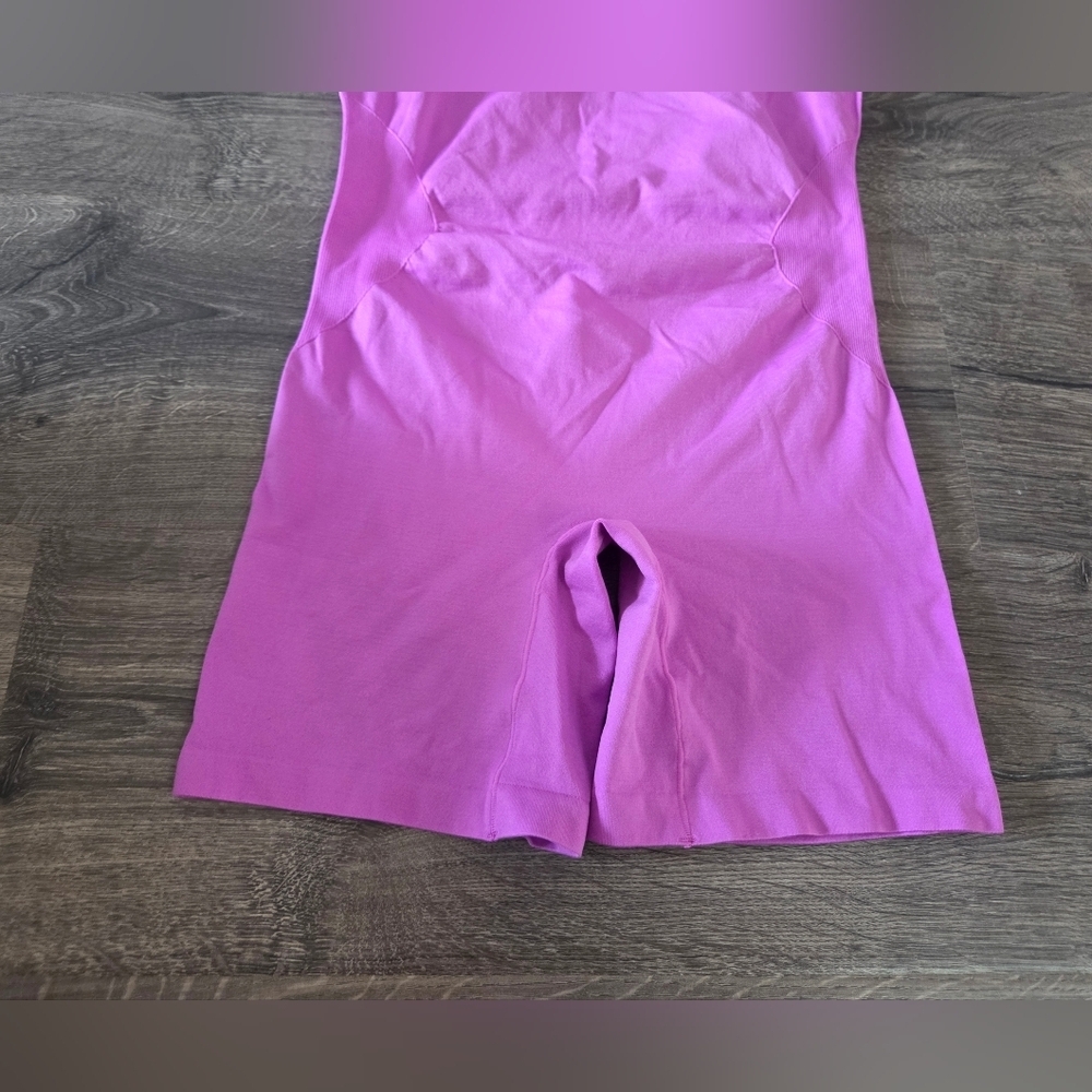 Maidenform seamless smoothing romper - shapewear size M NWT - Picture 3 of 7